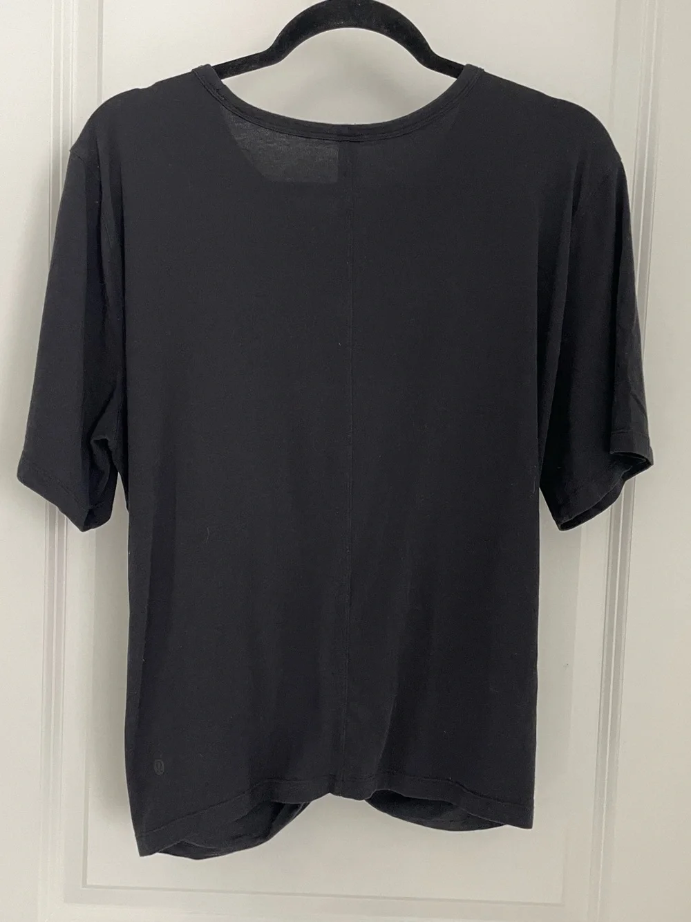 Lululemon Crescent T-Shirt Black Size 12 Casual Athleisure Tee